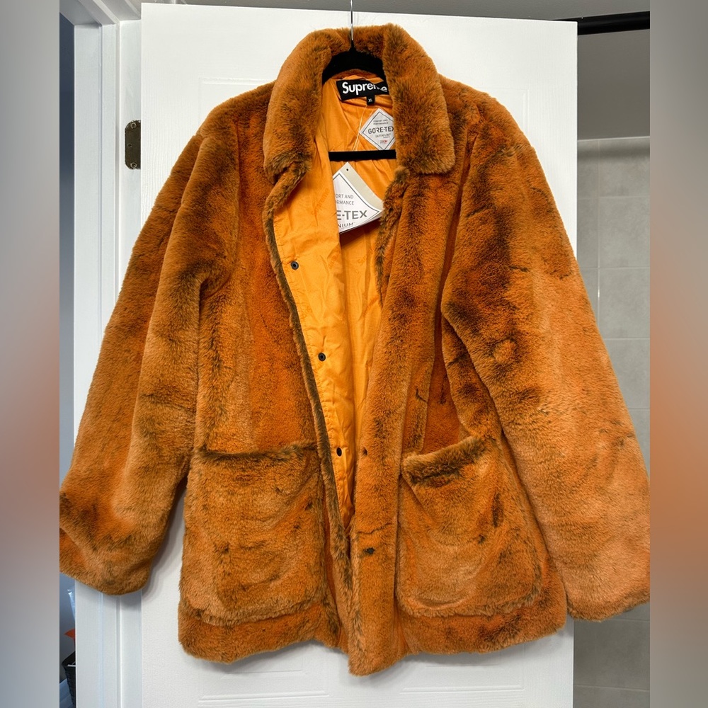 Supreme Two toned faux fur Men’s coat - orange
